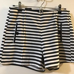 Ci Sono “knit collection” shorts